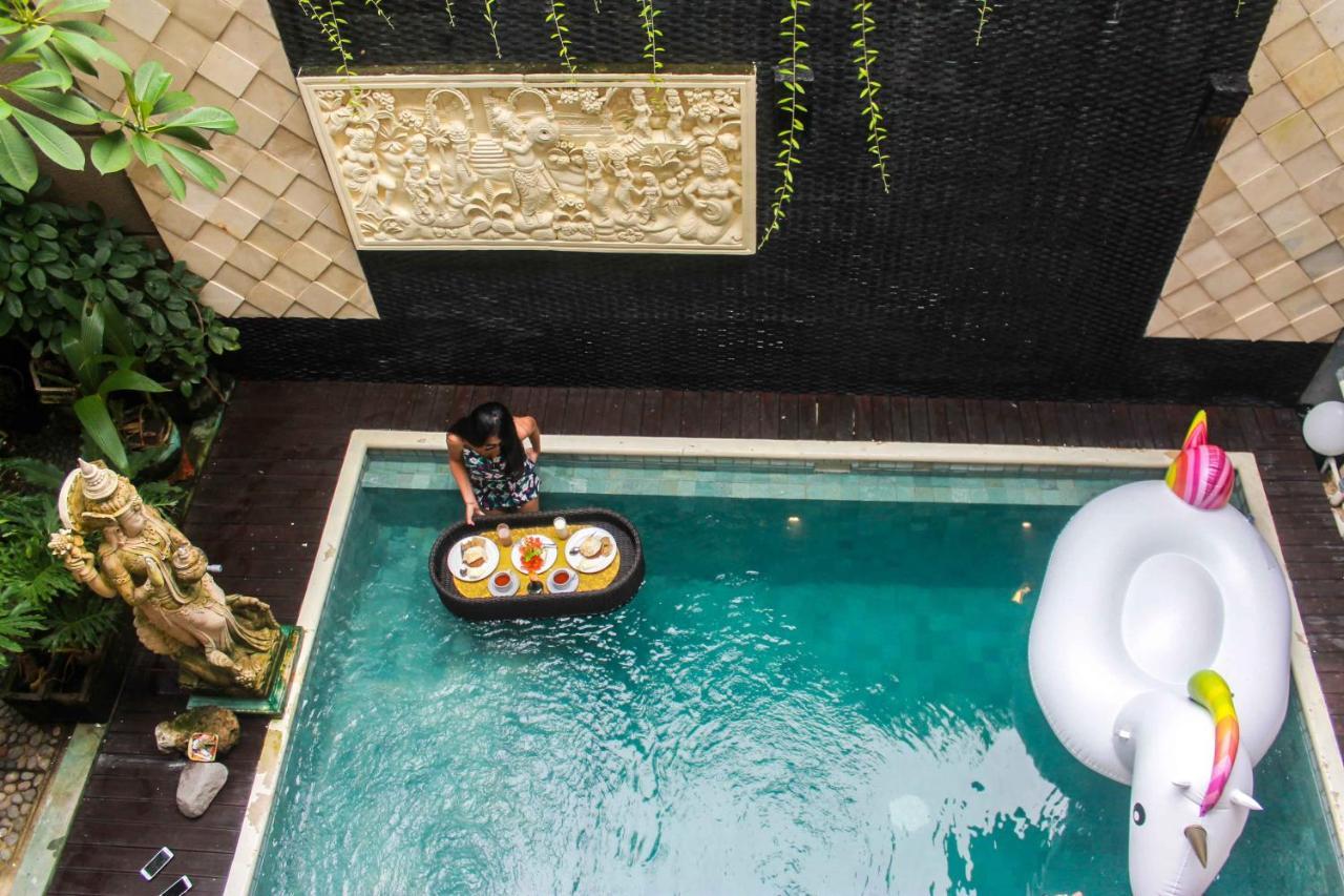 Antara Sunset Road Hotel Kuta  Exterior photo